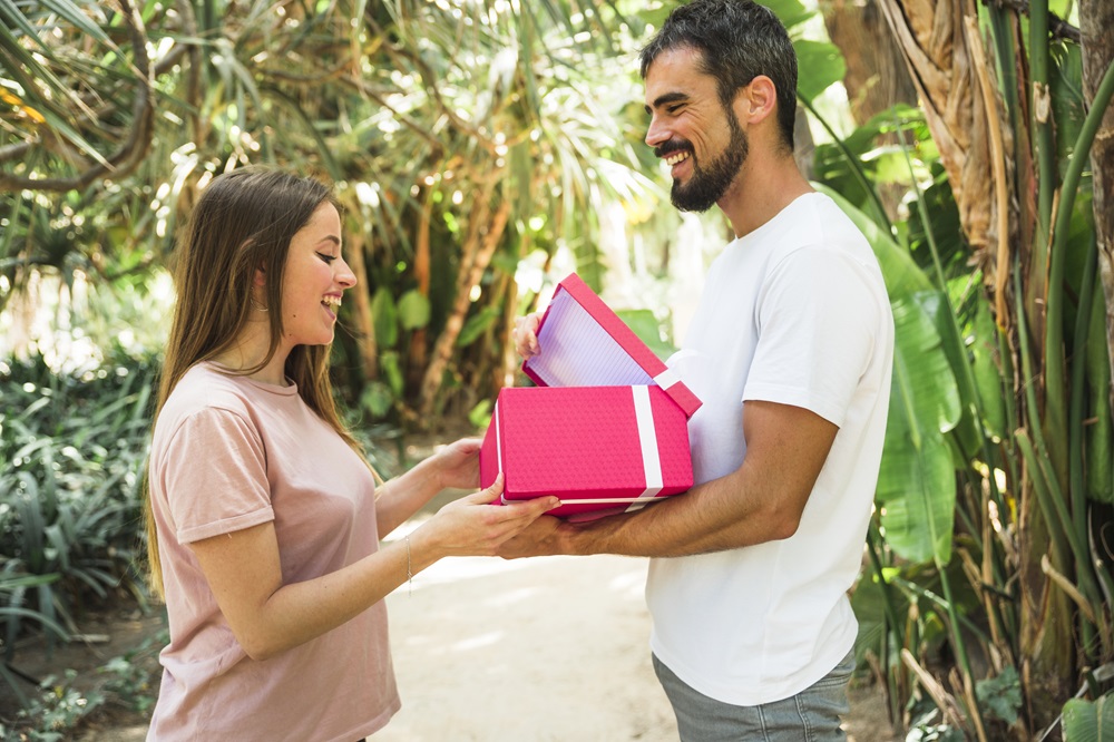 Lovable Gift Ideas for Your Wife That Will Make Her Smile